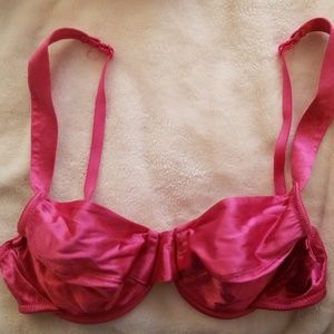 🔖⬇️PRICE DROP!!💗Victoria's Secret hot pink bra